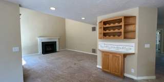 Tri-Level Spring Blvd Home Gallery 28