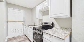 3331-3333 Indiana Ave Gallery 7