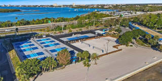 7100 SUNSHINE SKYWAY LANE S Gallery 32