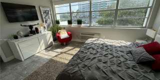 5313 Collins Ave Gallery 15