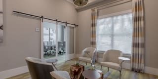 Mosby Poinsett Gallery 20