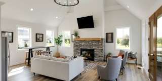 Mills Creek Gallery 13