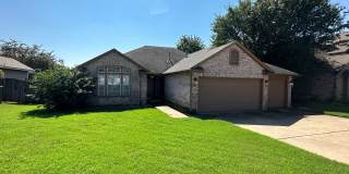 BIXBY SCHOOLS - 4 bedroom or 3 bedroom with office and 3 car garage. Gallery 1
