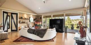 Large home in gated Awbrey Glen neighborhood Gallery 5