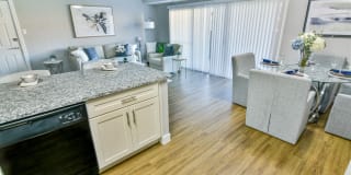 Verona at District Gallery 14