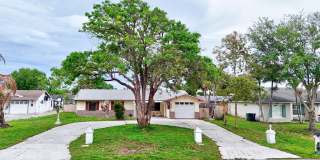 325 NW Rebecca Avenue Gallery 2