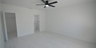 2132 Barker Boulevard Gallery 21