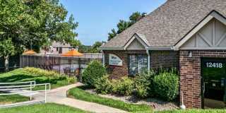 Edgewater Court Apartments Edgewater Court Apartments Gallery 1