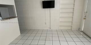 2031 NE 167th St Gallery 10