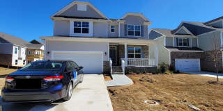 Room in 5 Bedroom Home at Benjamin Dr Gallery 1