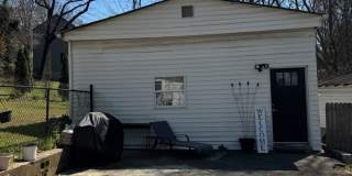 Adorable Garage Apartment Living in the Riverside Community Gallery 13