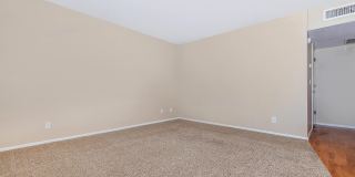 Broadway Proper Apartment Gallery 43