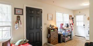 2019 S Lumpkin Street Gallery 6