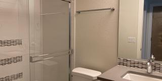 Modern 3br, 3.5ba, Finished Basement, 2 Suites! Gallery 13