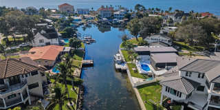 110 CARLYLE CIRCLE Gallery 72