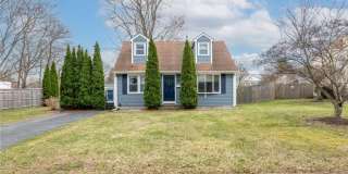 32 Hamlin Avenue Gallery 1