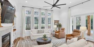 3161 Club Drive Gallery 1