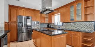 19102 NW 33rd Pl Gallery 8