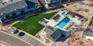 Modern 3-bedroom, 2-bath townhome Gallery 7