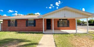 201 Gumwood Ln Gallery 1
