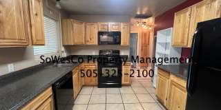 Beautiful 3 Bedroom Home Gallery 4