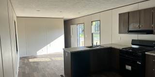 3525 E. Elizabethtown Rd. Gallery 3