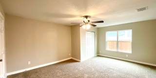 Move-In Ready 3BD/2BA – Laminate Floors, Fenced Yard & Prime Location! ACCEPTS SECTION 8 Gallery 26