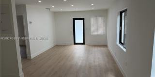 1621 SW 11th Ct Gallery 3