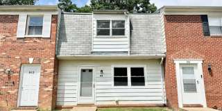 FRESHLY UPDATED TOWNHOUSE FREDERICKSBURG (STAFFORD COUNTY) Gallery 1