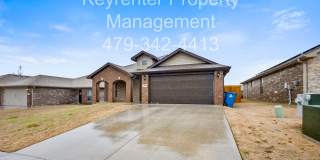 Gorgeous Home in Bentonville! Gallery 1