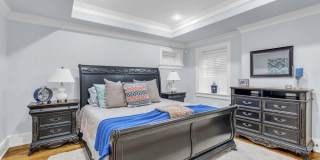 320 New York Boulevard Gallery 50