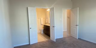 4 BEDROOM, SHORT TERM LEASE AVAILABLE Gallery 13