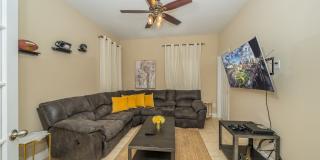 205 East Kirby Street Gallery 4