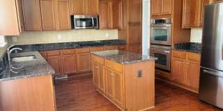 12578 STONE LINED Circle Gallery 6