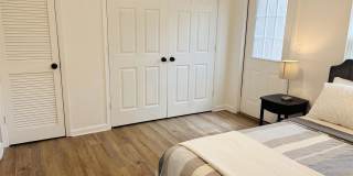 1252 High Road Gallery 12