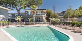 River Oaks Gallery 136