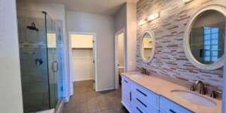 Apply Here www.realty480pm.appfolio.com/listings Gallery 16