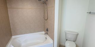*NOW AVAILABLE* 3/2 Condo in Fort Myers Gallery 14