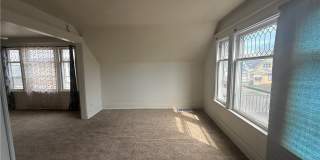 216 Newburgh Avenue Gallery 5
