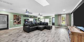 6 NE Bay Court Gallery 6