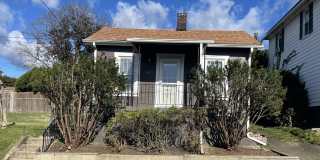 512 Lacock Street Gallery 1