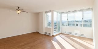 SoMa Square Gallery 64