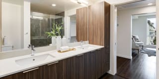 5421 at Dublin Station Gallery 19