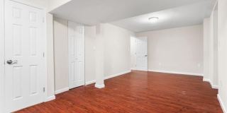 2807 FALLING BROOK Gallery 37