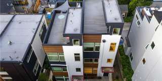3Bd/2.5Ba Seattle Townhome Gallery 24