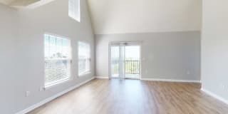 Bradlee Danvers Gallery 22
