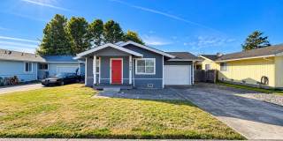 Charming 3-Bedroom Home with Attached Garage in McKinleyville! Gallery 1