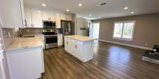 Beautiful 2-Bedroom Home with Large Backyard Beautiful 2-Bedroom Home with Large Backyard Gallery 3