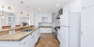 Downtown Napa 3 bed 2 bath single level home Gallery 25