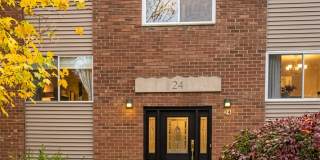 24 Peddler Hill Road Gallery 1